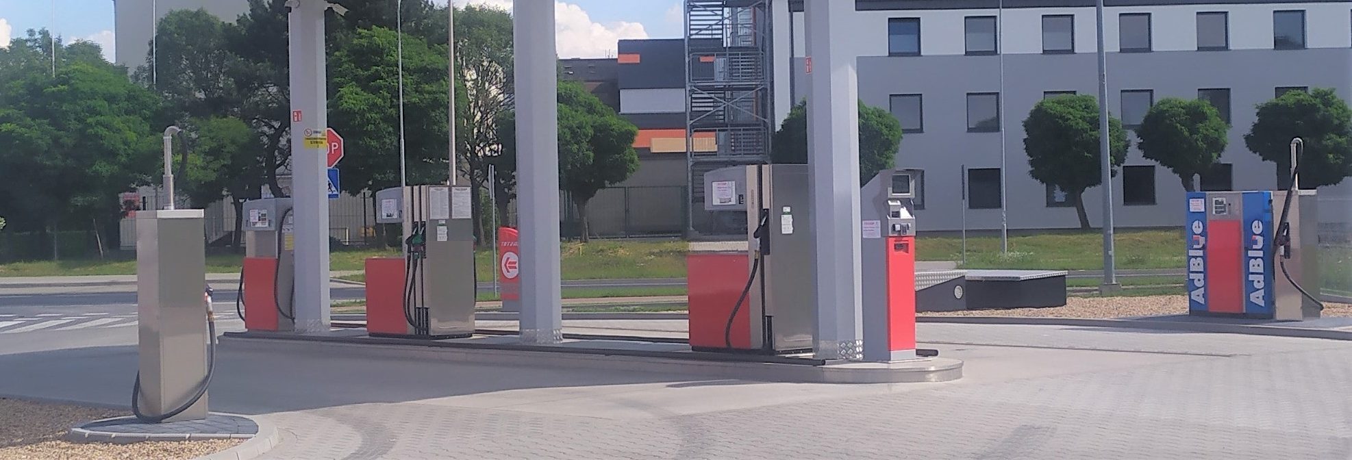 Petronova - Stacje paliw Dystrybutory Paliw