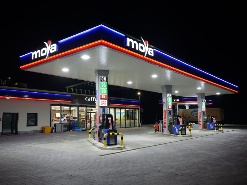 STACJ MOYA - REALIZACJE